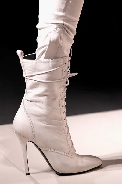 Look 25